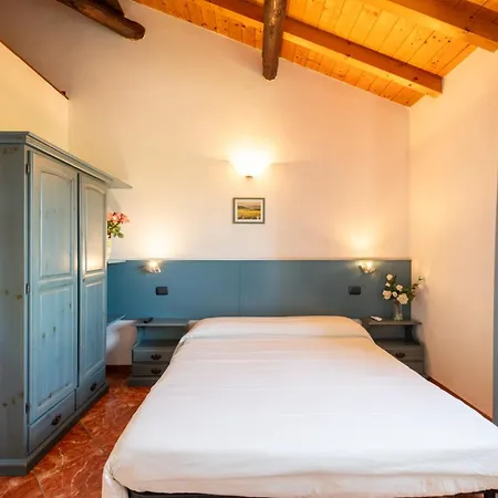 Chesini Rooms Feriegård *