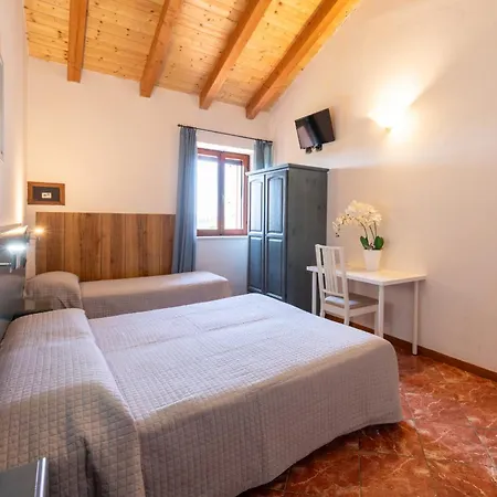 Chesini Rooms Castelnuovo del Garda
