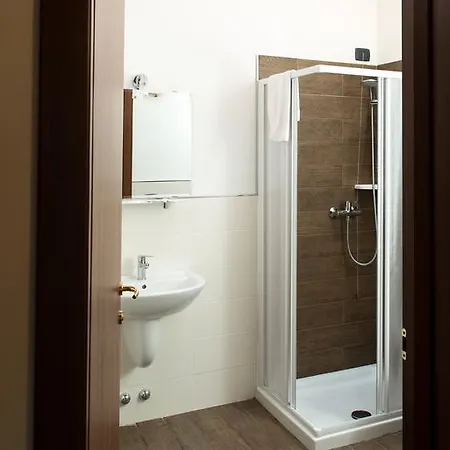 Chesini Rooms *